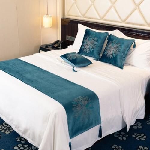 SLYNNYUEN Bedspreads