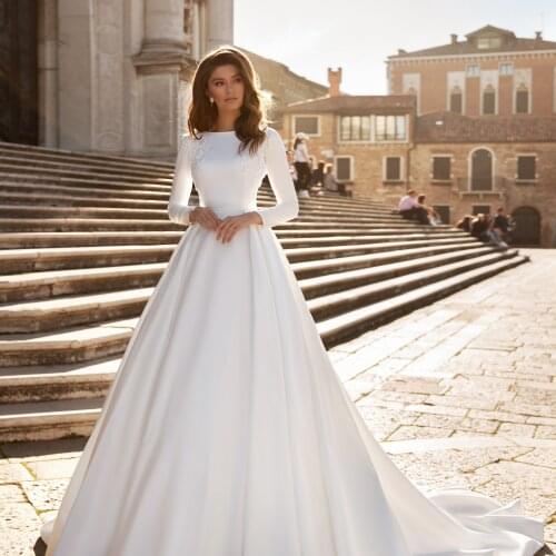 Muslim Long Sleeves Satin Wedding Dresses Ball Gown Floor Length O-Neck Court Train Maxi Bridal Gowns for Women