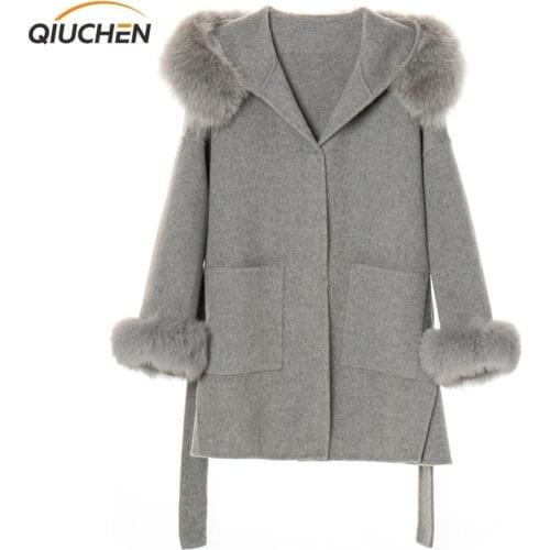 QIUCHEN PJ21005 2021 New arrival high quality cashmere women jacket real fox fur collar Fashion model with fox fur cuffs