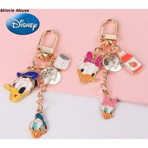 Disney Donald Duck Daisy Keychain Creative Personality Keychain Couple Pair Simple Schoolbag Pendant