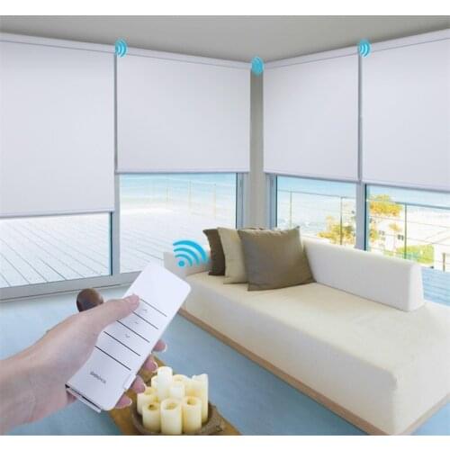 Remote control smart Wi-Fi motorized roller blinds shades electric curtain with battery rechargable easy to use