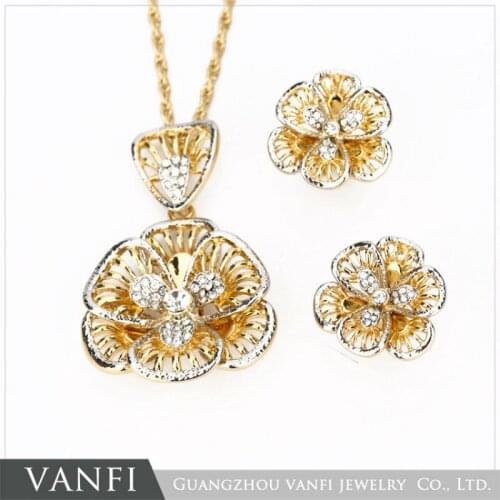 Exquisite Simple Brazilian Alloy Gold Jewelry Set Necklaces Pendants Earrings Jewelry Set For Women
