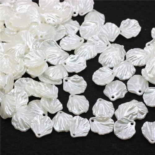 100pcs Fashion Resin Plastic Imitation Pearl Petal Pendant Charms DIY Earrings Accessories For Jewelry Making