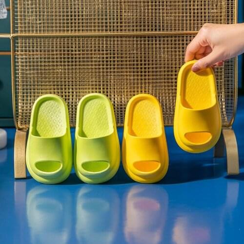 Baotou childrens slippers boys Xia 1-3 years old baby household antiskid soft bottom cute baby boys girls indoor household shoe