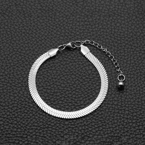 SRKASHI Bracelets On The Leg