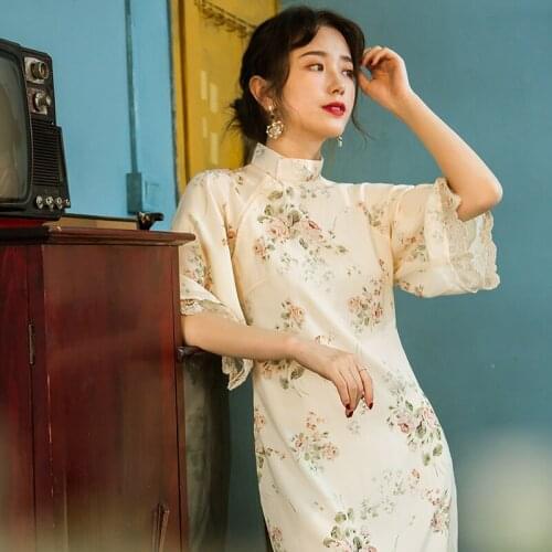 Ladies Lace Stitching Vintage Young Elegant Cheongsam Women Summer 2021 Modern Fashion Girl Retro Chic Qipao Vestido de mujer