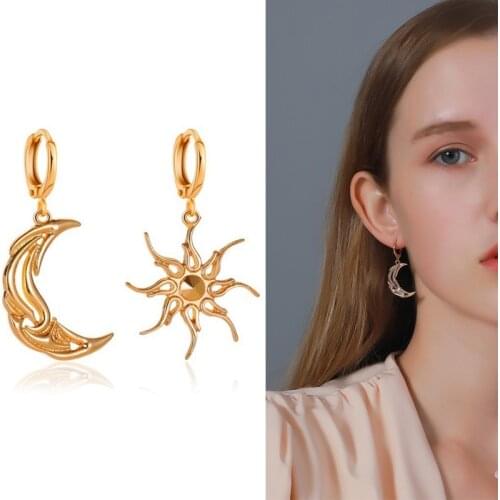 Asymmetric Sun Moon Dangle Earrings for Women Girls 2021 New Classic Elegant Moon Sun Hollow Earing Fashion Jewelry Brincos