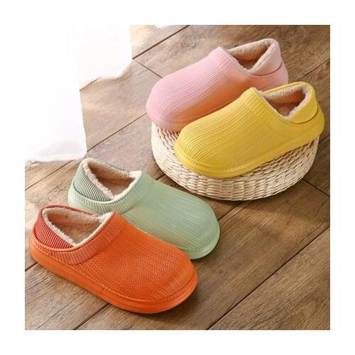 Brand Ladies Winter Clog Shoes Light Weight Garden Clogs Casual Hole Warm Home Slippers Sandals Flat Clog Footwear High Quality