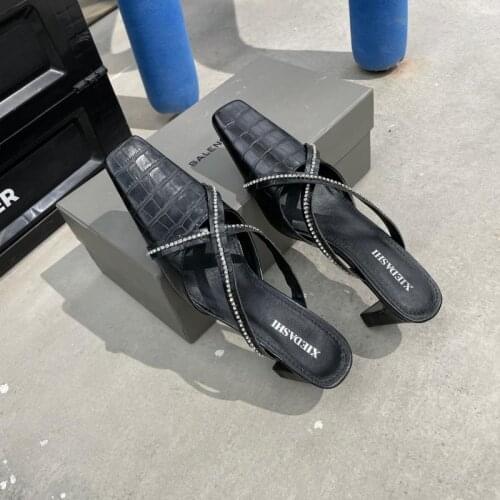 Brand Women Flat Slippers Slip On Mules Leopard Shoes Women Slides Home Slippers Mules Low Heel Shoes Ladies Fashion Shoes