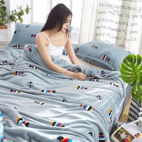 Coral Fleece Double Blanket Thin Air-conditioned Office Flannel Blanket Easy To Clean And Easy To Store