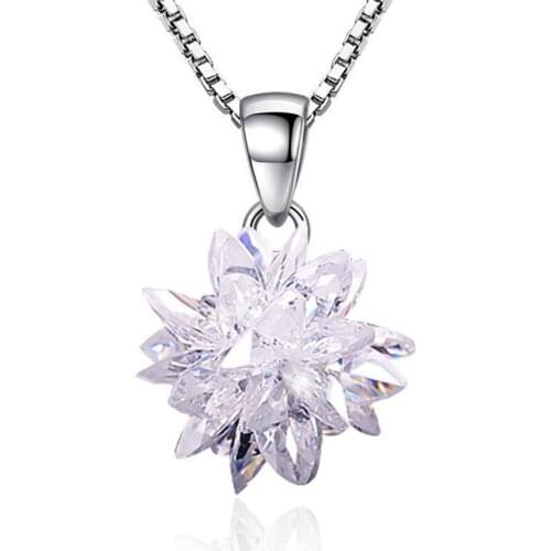 Shiny White Ice Flower Crystal Necklaces for Women Zircon All-match Clavicle Chains Pendant Jewelry Accessories