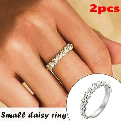 2PCS Vintage Daisy Rings for Women Girl Cute Flower Ring Adjustable Open Cuff Wedding Engagement Rings Female Jewelry Bague Gift