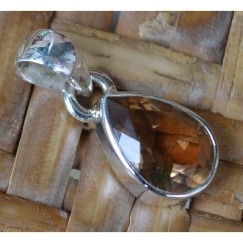 Hand make Genuine Peridot Pendant 100% 925 Sterling Silver Jewelry 22MM ,2.3G, AP0227