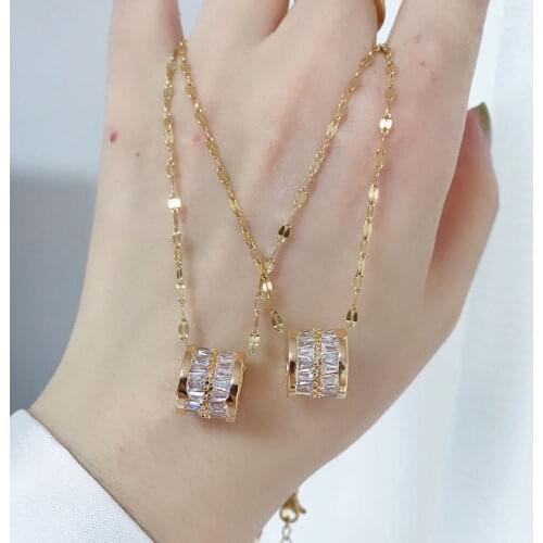 Classic Luxury Cubic Zirconia Gold Pendant Necklace for Woman Simple Exquisite Fashion Clavicle Chain Jewelry Anniversary Gift