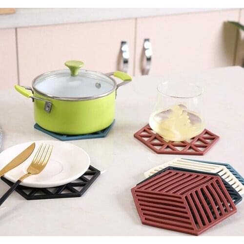 High Temperature Hollow Out Insulation Pad Home Dining Pad Coaster Hollow Table Mat Anti-scalding Easy To Clean