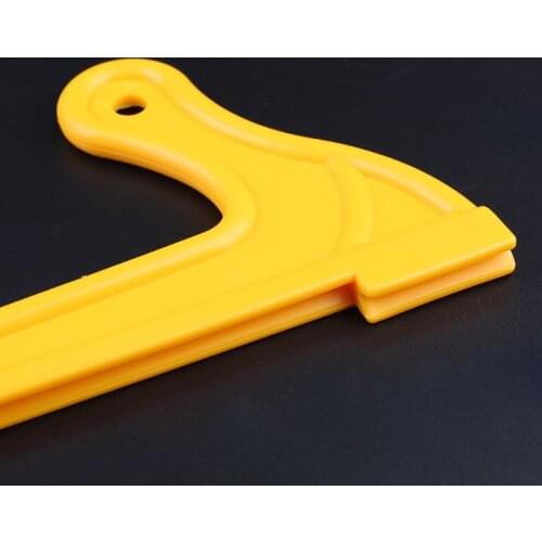 2021 New Yellow Safety Hand Protection Sawdust Wood Saw Push Stick for Woodworking Tools