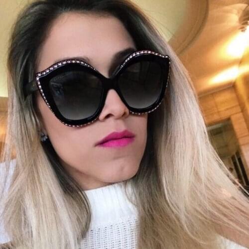 Elegant Crystal Women Cat Eye Sunglasses Fashion Brand Designer Female Cateye Sun Glasses UV400 DE0607