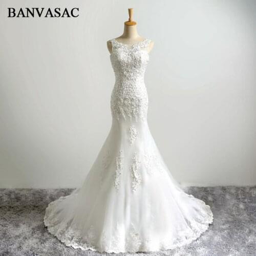 BANVASAC 2017 New Mermaid Elegant Embroidery O Neck Wedding Dresses Sleeveless Satin Beadings Sweep Train Lace Bridal Gowns