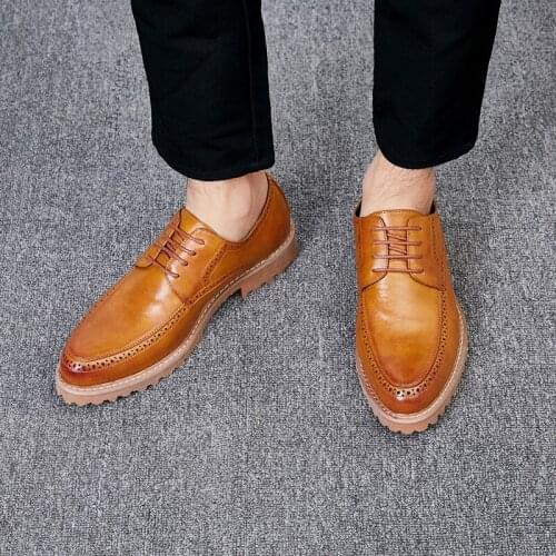 Yomior Brand Italian Style Fashion Casual Shoes Quality Formal Dress Leather Shoes Lace-Up Business Vintage Loafers Brogue Shoes