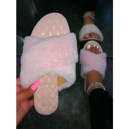 Women Fluffy Fur Slippers Ins Hot Women Slides Ladies Shoes Fashion Slippers Solid Color Soft Footwear Slippers Plus Size 43