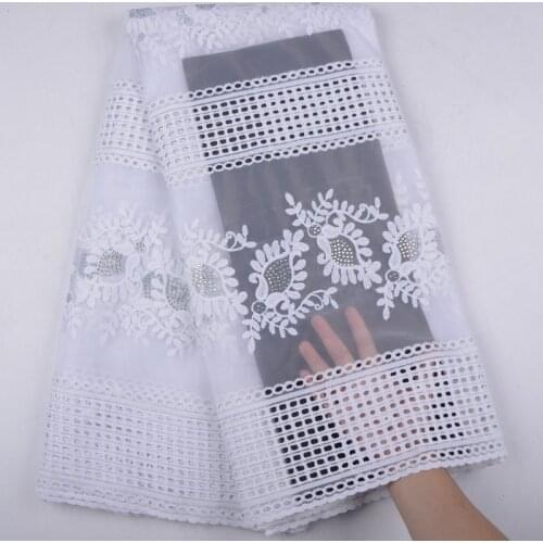2019 Latest White Nigerian Laces Fabrics High Quality African Laces Fabric Milk Silk Lace French Lace Fabric For Wedding 1545