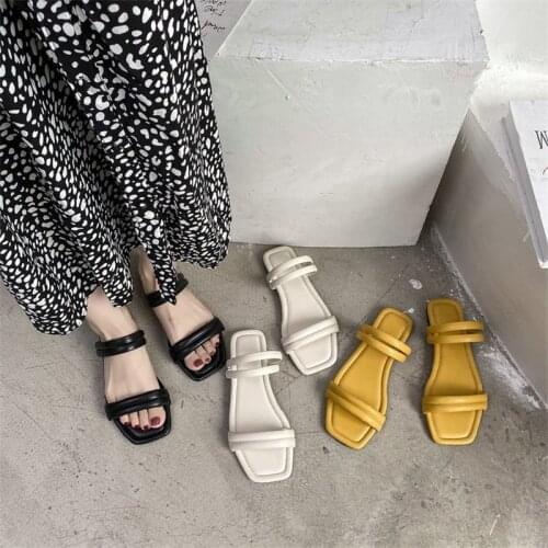 New Soft Leather Comfortable Slippers Women Summer 2021 Flat Heels Beach Casual Slides Shoes Outdoor Sandals Flip Flops Muter