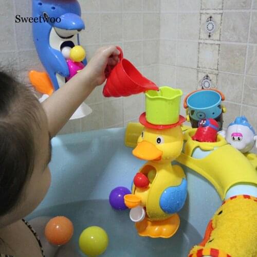 1Pcs Bathroom Baby Kids Toddler Bathing Water Spraying Tool Bath Bathtub Duck Toys