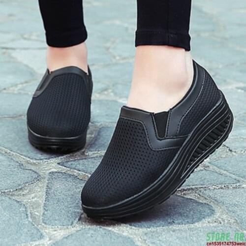 LINLING Cushioning Shoes