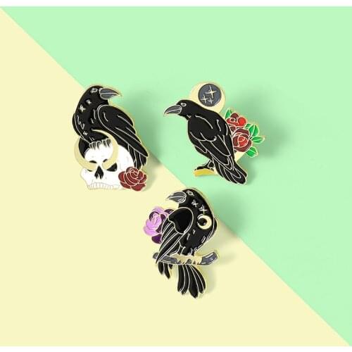 Black Crow Brooch Custom Starry Skull Raven Enamel Pins for Backpack Gothic Lapel Pin Badge Jewelry Gift Friends 2021 Wholesale
