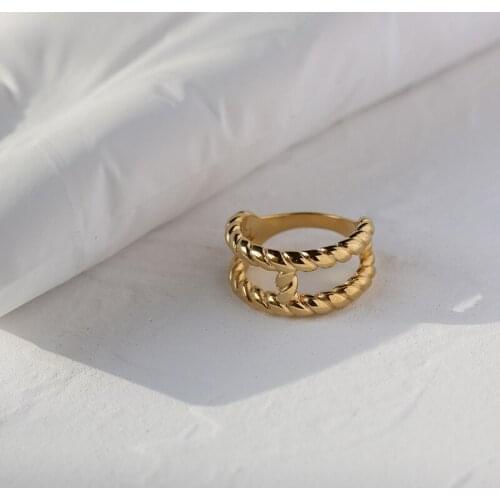 Simple Stainless Steel Rings For Women Vintage Hollow Layered Twisted Finger Ring Stacking Jewelry Party Gift 2021