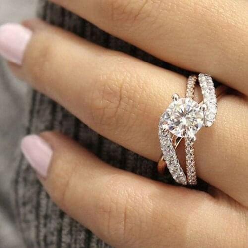 Trendy Fashion 2 Colors Hollow Four-claw Inlaid Round White Zirconia Crystal Female Ring for Engagement Wedding Jewelry