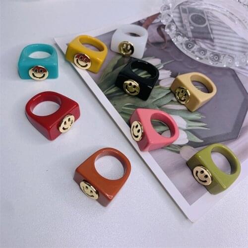 Fashion Multicolor Metal Smile Resin Acrylic Geometric Round Ring for Women Girls Summer Jewelry for Men