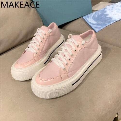 Autumn New Flat Thick Sole Small White Shoes Women Round Toe Lace Up Sneakers Comfortable Breathable Casual Shoes Woman 2021