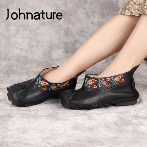 Johnature Genuine Leather Women Shoes Flats 2021 New Spring/Autumn Embroider Round Toe Retro Handmade Concise Ladies Shoes