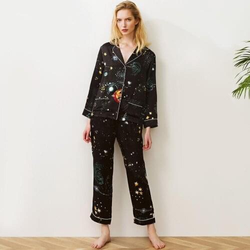 100% silk satin lady sleepwear,girl sleep shirts and pants in romantic starry sky printed fabric, luxury pajamas set for women