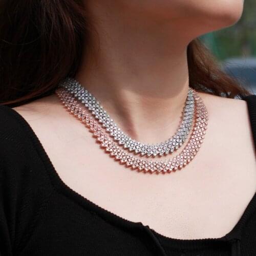 Pera 585 Rose Gold Shiny Cubic Zirconia Engagement Party Wide Round Choker Necklaces for Ladies Fashion Jewelry Accessories P027