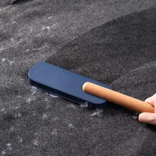 Pet Hair Remover Reusable Wood Lint Brush Dusting Static Brush Fur Remover Cleaner for Furniture Carpet Clothing Bedding