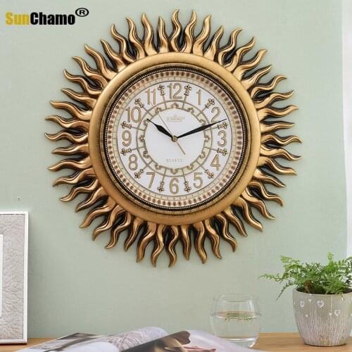 47*47cm Wall Clock Living Room Modern Fashion Mute Hanging Clock European Retro Decorative Manual Sun Shape Wall Digital Clock