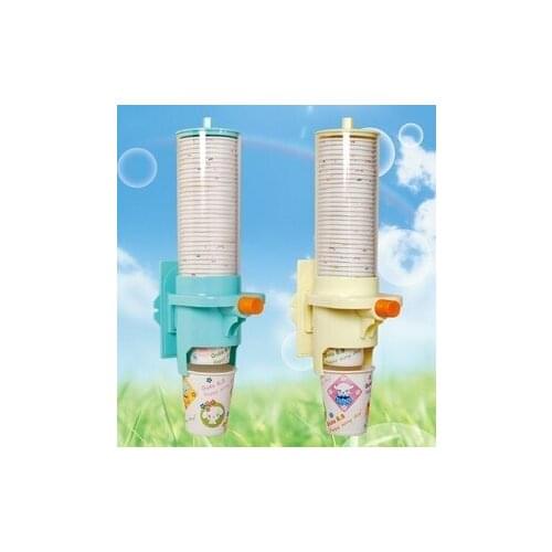 Automatically take a cup of water to drink holder/plastic cup cup beverage holder / 7.5 cm diameter glass is available