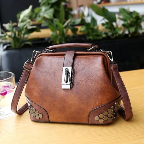 High Quality Fashion Soft Waterproof Pu Leather Shoulder Bags for Women 2021 New Womens Bag Rivet Messenger Bag Sac A Main