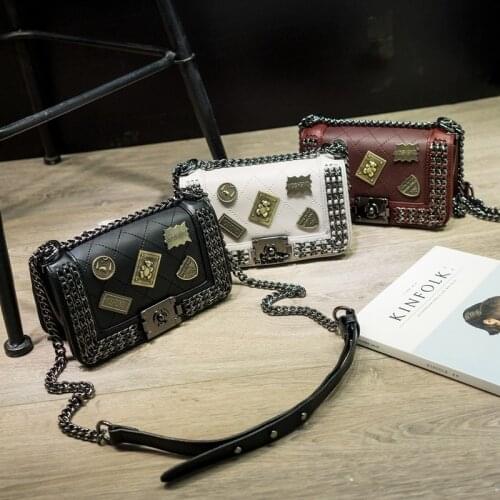 Medal bag 2021 new womens bag small fragrance medal diamond chain bag fashion cross-shoulder handbag