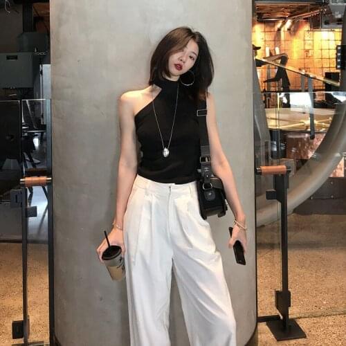 Wearing a black halter top with a small vest for women summer 2018, the new top knitted elastic slim sleeveless camisole,YZ0044
