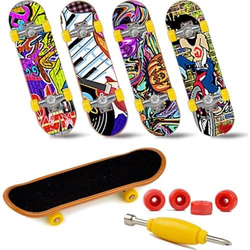 1 Pcs/set Plastic Mini Skate Finger Skateboarding Fingerboard Novelty Gag Children Skateboard Finger Board Gifts Toys For Boys