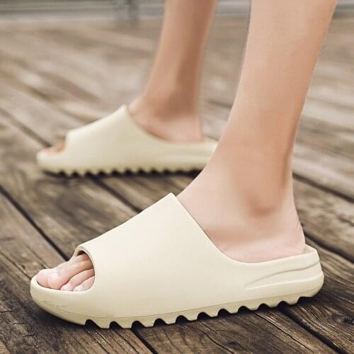 Japanese-style beach slippers Indoor rubber sponge thick-soled home bathroom couples non-slip outer wear male sandals slippers