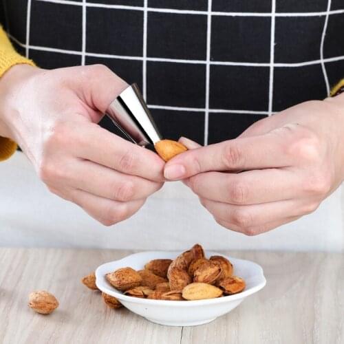 1pcs Peeling Bean Tools Stainless Steel Protection Finger Ring Shelling Tool Kitchen Broad Bean Peeling Iron Nail Cover