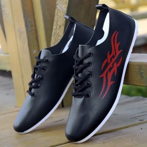 Summer New Flame Driving Shoes Mens Moccasin Small Leather Loafers Autumn Comfortable Casual Shoes Peas Shoes Sports