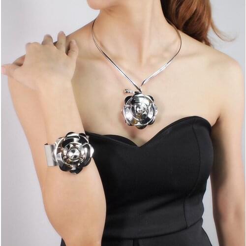 Alloy Torques Roses Flowers Choker Necklace Sets For Women Statement Pendants Necklaces Bracelet Sets Jewelry UKMOC