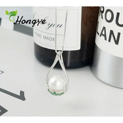 Hongye Arrival Natural Shell Pearl Necklaces Green Leaves Decorative Oval Bead Engagement Neck Chain For Women Statement Jewelry