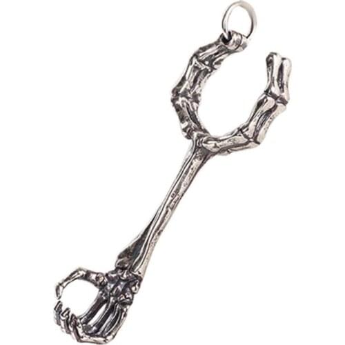 Creative Metal Skeleton Palm Cigarette Holder Clip Finger Ring Gothic Vintage Anti Burns Stains Smoking Accessories Rack