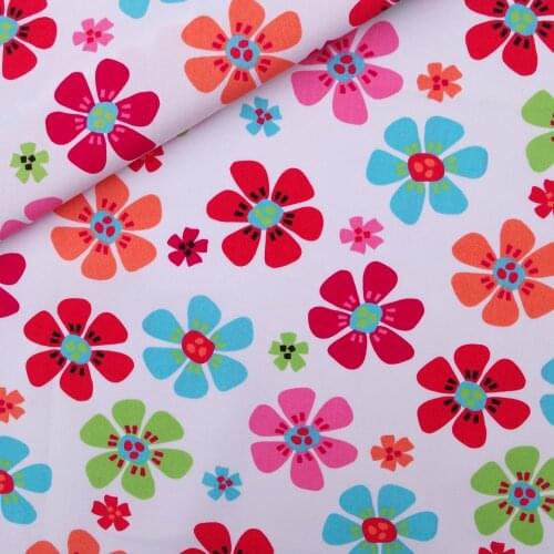 140cmx50cm Cotton Woven Fabric for patchwork, handmad, textile, cloth - Flowrs on white background